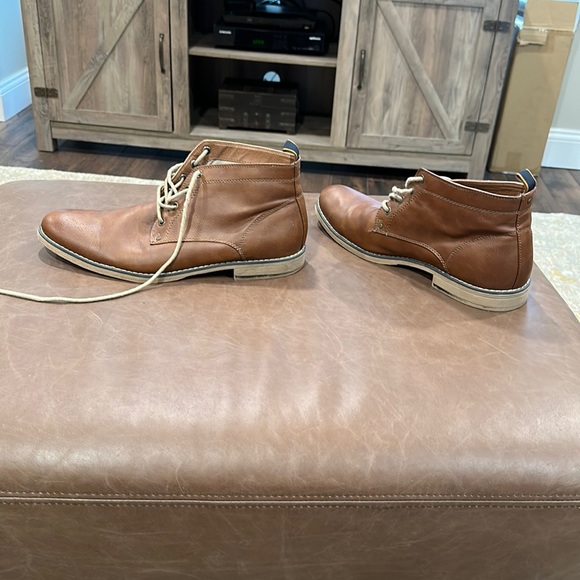 H&M men’s brown boots. - Picture 1 of 4